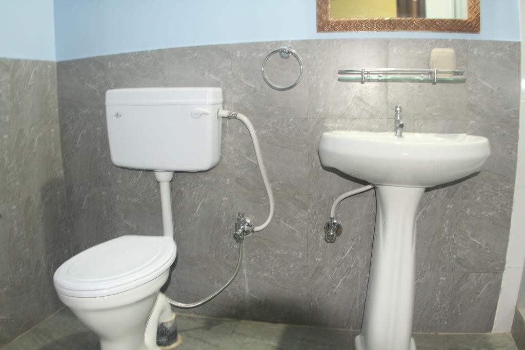 Lotus Paying Guesthouse Варанаси Экстерьер фото